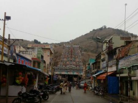 கந்த சஷ்டி விழா: முருகன் ஆலயங்களில் கோலாகலத் தொடக்கம் - நவ.17ல் சூரசம்ஹாரம்