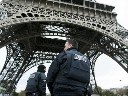 பாரீஸ் தாக்குதலுடன் தொடர்புடைய 3 பேர் பெல்ஜியத்தில் கைது