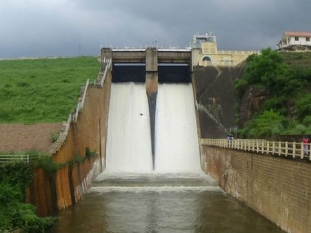 நெல்லை மாவட்டத்தில் 4 அணைகளில் இருந்து நீர் திறப்பு