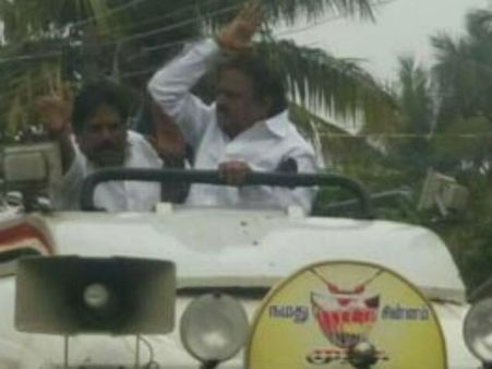 மறக்காமல் இந்த செய்திகளையும் படியுங்கள்...!