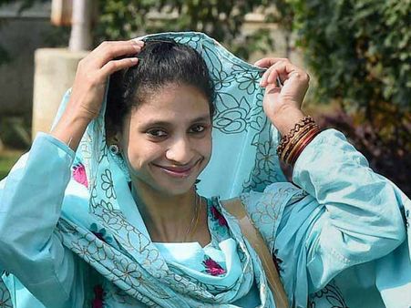 இந்தியா திரும்பிய கீதா, மஹதோ தம்பதியரின் மகள் அல்ல- மரபணு சோதனையில் முடிவு