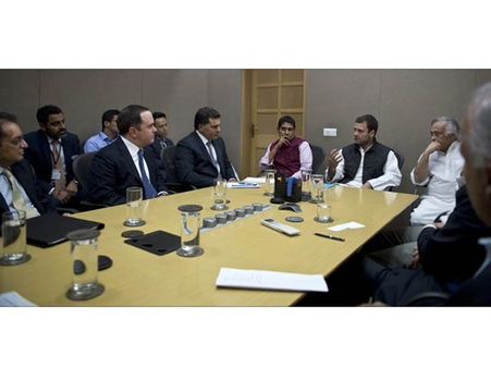 சீர்திருத்தங்களை தடுக்காதீர்கள்.. ராகுலை சந்தித்து வேண்டுகோள் விடுத்த தொழிலதிபர்கள்