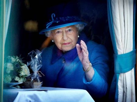 ராணியின் 90வது பிறந்த நாள்.. 