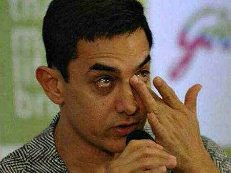 ஆமிர்கானின் மதச் சகிப்பின்மைப் பேச்சு... சக கலைஞர்களின் ஆதரவும் எதிர்ப்பும்!