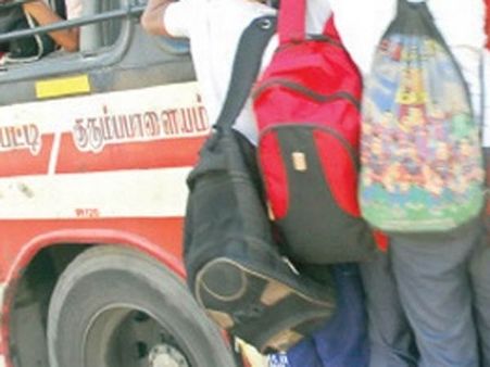 காஞ்சிபுரம்: படிக்கட்டில் பயணம் செய்த ப்ளஸ் டூ மாணவன் தவறி விழுந்து பலி