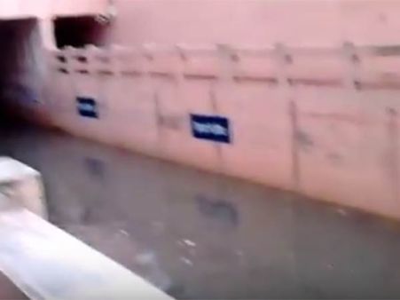 சென்னையில் அடைமழை: அனைத்து சுரங்கப்பாதைகளிலும் போக்குவரத்து தடை