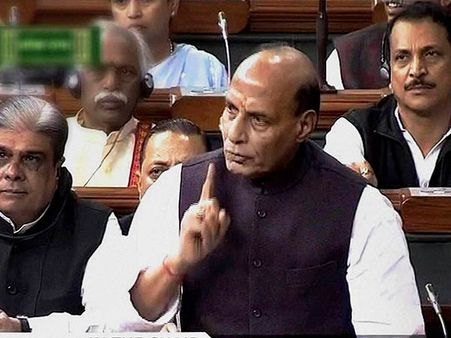 சகிப்பின்மையால் அதிகம் பாதிக்கப்பட்டவர் மோடிதான்: லோக்சபாவில் ராஜ்நாத்சிங் அனல் பறக்கும் பேச்சு