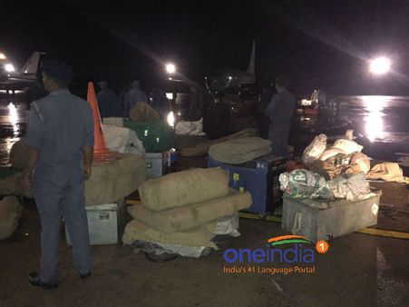 நிவாரண பணிகளுக்காக படகுகள், மருத்துவ உபகரகணங்களுடன் சென்னை வந்தது 