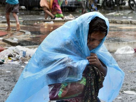 சென்னைவாசிகளை மிரட்டும் நோய்கள்: இலவச சேவையில் மருத்துவர்கள், மருத்துவமனைகள்