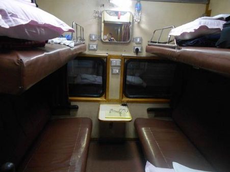 ரயிலில் நிம்மதியா தூங்க ஸ்லீப்பர் கிளாஸ் பயணிகளுக்கும் இனி போர்வை, தலையணை