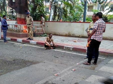 வேலை கோரி சென்னை ஐ.சி.எப். அப்ரண்டீஸ் மாணவர் ஹேமந்த்குமார் தீக்குளித்து தற்கொலை