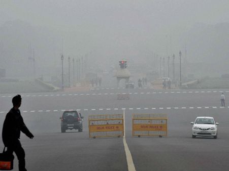 உறைந்து கிடக்கும் வடமாநிலங்கள்- வாட்டி, வதைக்கும் குளிர்.. நடுநடுங்கும் மக்கள்