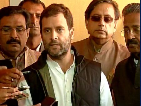 மோடி விழாவில் உம்மன்சாண்டி பங்கேற்க தடை- கேரளா மக்களை அவமதித்ததாக ராகுல் கொந்தளிப்பு...