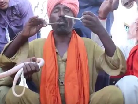 வாழ்க்கையும், வாழ்வதும் அவ்வளவு சுலபம் இல்லை பாஸ்.. இவரோட கதையைக் கேளுங்க!