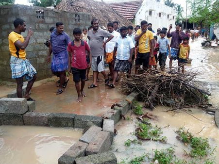வெள்ளத்தால் பாதிக்கப்பட்ட மாற்றுத் திறனாளிகளுக்கு இலவச உபகரணங்கள்.. வேல்முருகன் கோரிக்கை