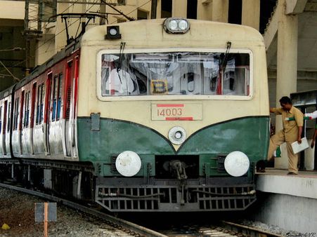 சென்னை கடற்கரை- தாம்பரம்-செங்கல்பட்டு ரயில் சேவையில் நாளை மாற்றம்- தெற்கு ரயில்வே