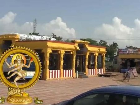 ஆருத்ரா தரிசனம்: உத்தரகோசமங்கையில் மரகத நடராஜருக்கு அபிஷேகம் - பக்தர்கள் தரிசனம்