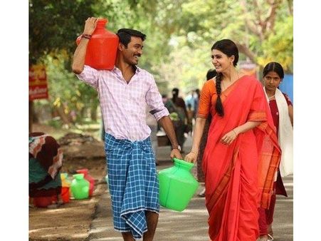 குடிக்க தண்ணீரின்றி தவித்த சென்னையில் தங்கமகன் கட்-அவுட்டுக்கு 100 லிட்டர் பாலாபிஷேகம்