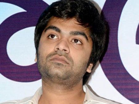 சிம்பு தலைமறைவாகத் தான் இருக்கிறார்..சென்னை காவல்துறை திட்டவட்டம்