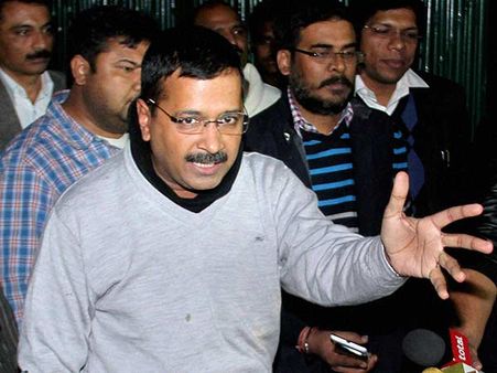 வீரர்களை தேர்வு செய்ய பெண்களை படுக்கைக்கு அழைக்கும் டெல்லி கிரிக்கெட் சங்க அதிகாரிகள்: கெஜ்ரிவால்