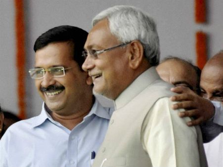 2015: மோடி சூறாவளியை டெல்லி, பீகாரில் துடைத்தெறிந்த கேஜ்ரிவால், நிதிஷ்குமார் சுனாமி பேரலைகள்