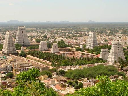 ஜீன்ஸ், ஸ்கர்ட்டுகளுக்கு தடை- தமிழக கோவில்களுக்குள் செல்ல ஆடைக்கட்டுப்பாடு இன்று முதல் தீவிர அமல்!