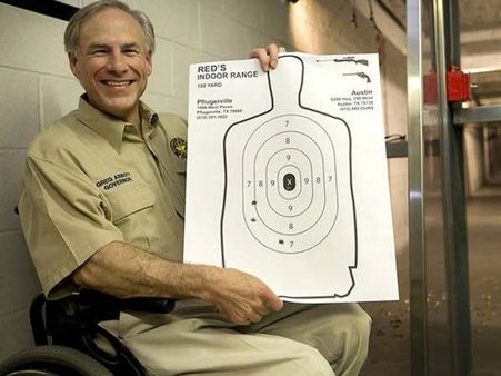 ஒரு வித்தியாச புத்தாண்டுப் பரிசு... டெக்சாஸில் வெளிப்படையாக துப்பாக்கி கொண்டு செல்ல அனுமதி!!