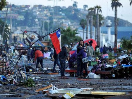 வெள்ளத்தில் மிதந்த “நியூ இயர்” - கலங்கிப் போய் நிற்கும் அமெரிக்கா!