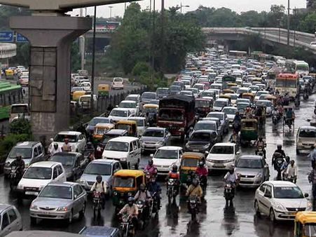 ”வழிதான் கேட்டேன்... காவலரும் சொன்னார்”- டெல்லியில் இரட்டை எண் காரில் வந்த பாஜக எம்.பி விளக்கம்