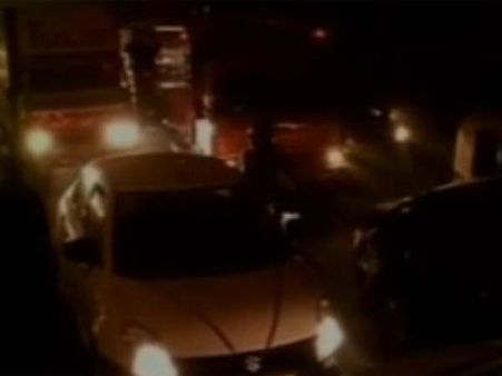 கார் கட்டுப்பாட்டால் ஒரே டிராபிக் ஜாம்: கோபத்தில் கொந்தளிக்கும் டெல்லிக்காரர்கள்