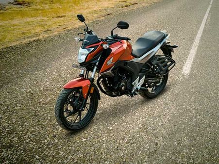 ஹோண்டா ஹார்னெட் 160ஆர் பைக்கை பிரபலப்படுத்த புது ரூட்டில் இளசுகளை வளைத்த ரகசியம்!