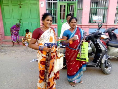 பொங்கல் பரிசும்... பொதுமக்களின் குமுறலும்!!