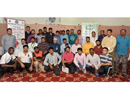 துபாய் ஈமான் அமைப்பின் சார்பில் நடந்த இந்திய குடியரசு தின ரத்ததான முகாம்