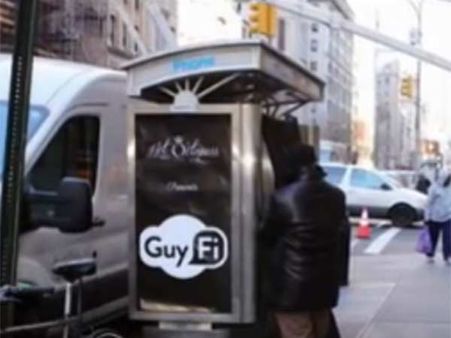 ரொம்ப டென்ஷனா.. ஓரமா போய் 