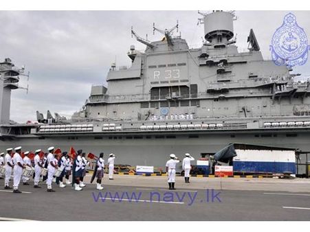 கொழும்பு துறைமுகம் அருகே இந்திய- இலங்கை போர்க் கப்பல்கள் கூட்டுப் பயிற்சி