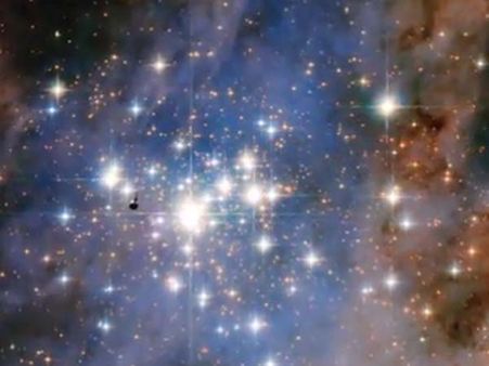 வைரம் போல ஜொலிக்கும் நட்சத்திரக் கூட்டம்... படம் பிடித்தது நாசாவின் ஹப்பிள்!