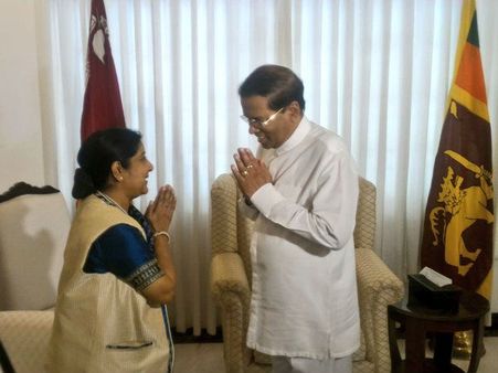 விக்னேஸ்வரனைச் சந்திக்காமலேயே திரும்பிய சுஷ்மா.. எப்படித் தீரும் தமிழர் பிரச்சினை?