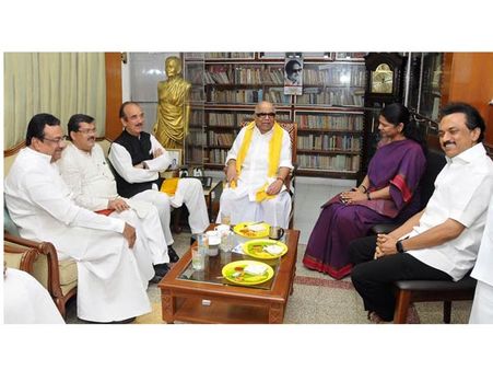 கருணாநிதி- குலாம்நபி ஆசாத் சந்திப்பில் உதயமான திமுக- காங். கூட்டணி