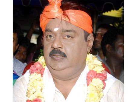 யாருடன் கூட்டணி வைக்கலாம்? ஆண்டாள் கோவிலில் உத்தரவு கேட்ட விஜயகாந்த்!