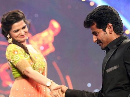 உடன்பிறப்பே... பிறந்தநாளுக்கு மாறி மாறி வாழ்த்திய டிடி, சிவகார்த்திக்கேயன்