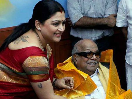 கருணாநிதி எனக்கு அப்பா மாதிரி.. தப்பா பேசாதீங்க: சீறும் குஷ்பு