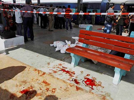 சென்னை சென்ட்ரல் ரயில் குண்டு வெடிப்பு: சிமி பயங்கரவாதிகள் பொறுப்பேற்று ஒப்புதல் வாக்குமூலம்