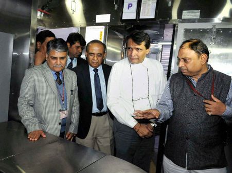 சொன்னோம்.. செய்தோம்.. இது ரயில்வே அமைச்சரின் பெருமிதப் பட்டியல்!