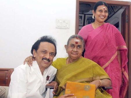 'நமக்கு நாமே' பயணத்தில் திமுகவினர் ஓரம் கட்டப்பட்டனரா? 'பிறந்த நாளில்' மு.க. ஸ்டாலின் வருத்தம்