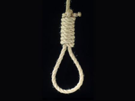 மதுரை அருகே அகதி முகாமில் வருவாய்த் துறை அதிகாரி மிரட்டலால் ஈழ அகதி தற்கொலை- பதற்றம்