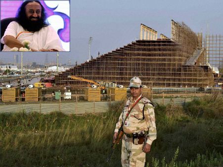 ரவிசங்கர் நிகழ்ச்சிக்கு எங்களை பயன்படுத்துவதா?.. ராணுவத்தினர் கடும் அதிருப்தி