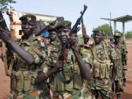 சம்பளத்திற்கு பதில் பெண்களை ரேப் செய்ய ராணுவத்திற்கு அனுமதி: தெற்கு சூடானில் பயங்கரம்