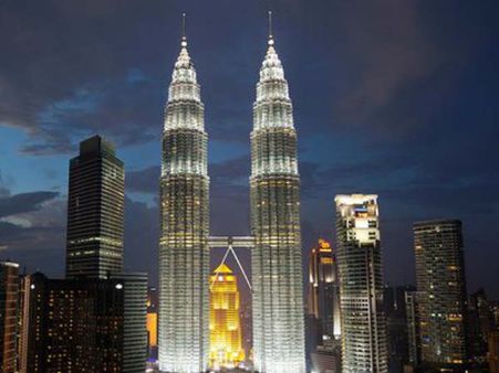 கோலாலம்பூர் வரலாற்றிலேயே முதல் முறையாக.. போலீஸ் கமிஷனரான சீக்கியர்!