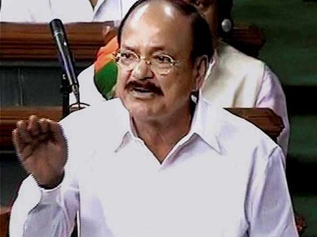 சிபிஎஸ்இ கணித தேர்வு குளறுபடி.. விசாரணைக்கு ஏற்ற விவகாரம் என்கிறார் வெங்கய்யா நாயுடு