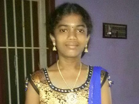 ஒன்இந்தியா வாசகர்களே உங்களுக்கு மனமார்ந்த நன்றி.. நெகிழ்ச்சியுடன் கூறும் தந்தை, மகள்!